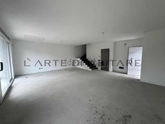 Villetta bifamiliare in vendita di 140 m² in Piazzetta Giovanelli, 30