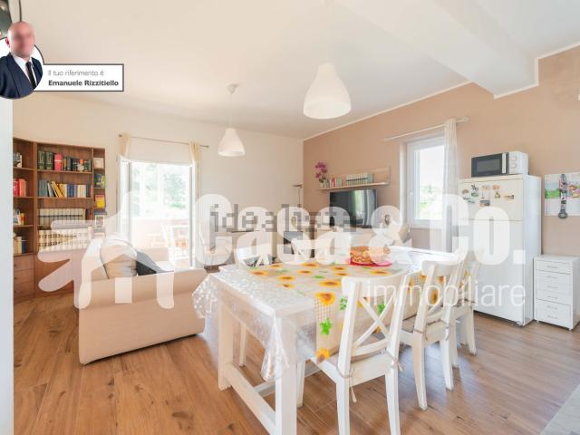 Villetta bifamiliare in vendita di 140 m² in Strada di Colle Pedeschiavo, 12