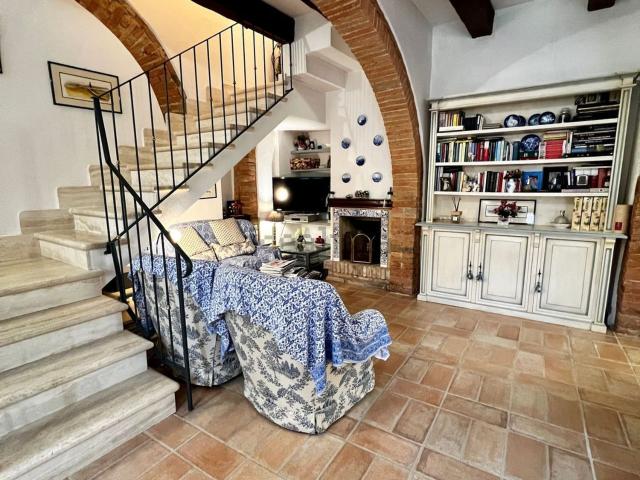 Villetta bifamiliare in vendita di 140 m² in Strada provinciale 60/a