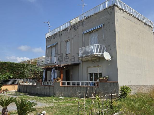 Villetta bifamiliare in vendita di 140 m² in Strada Senza Nome, 30