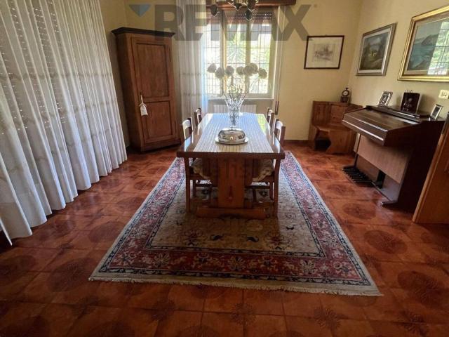 Villetta bifamiliare in vendita di 140 m² in Salita Risi, 3