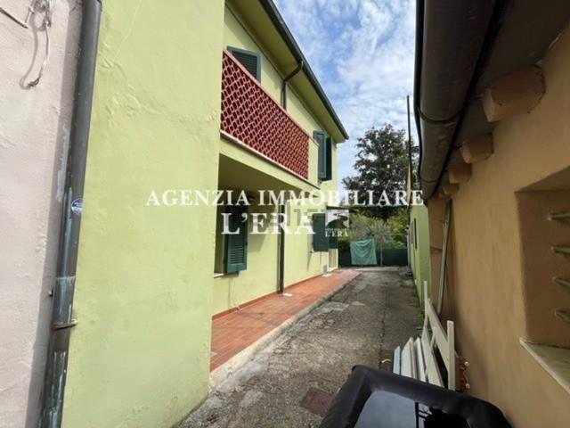 Villetta bifamiliare in vendita di 140 m² in Via Tosco Romagnola Est