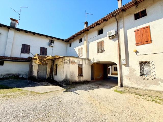 Villetta bifamiliare in vendita di 140 m² in Via Valentino Cossio, 13