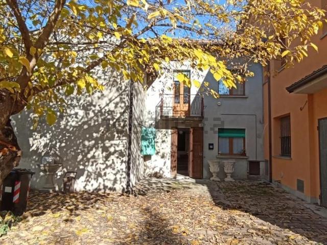 Villetta bifamiliare in vendita di 140 m² in Via Valle