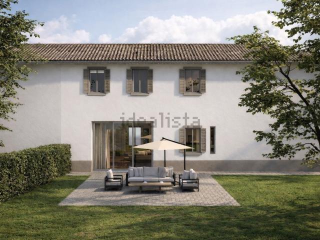 Villetta bifamiliare in vendita di 140 m² in Via Zenzalose