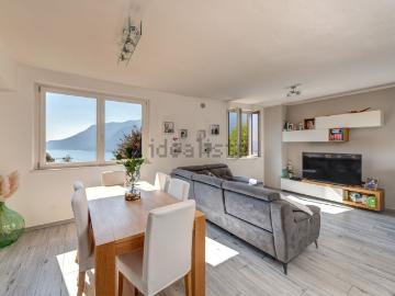 Villetta bifamiliare in vendita di 140 m² in Via Aldo Moro, 4
