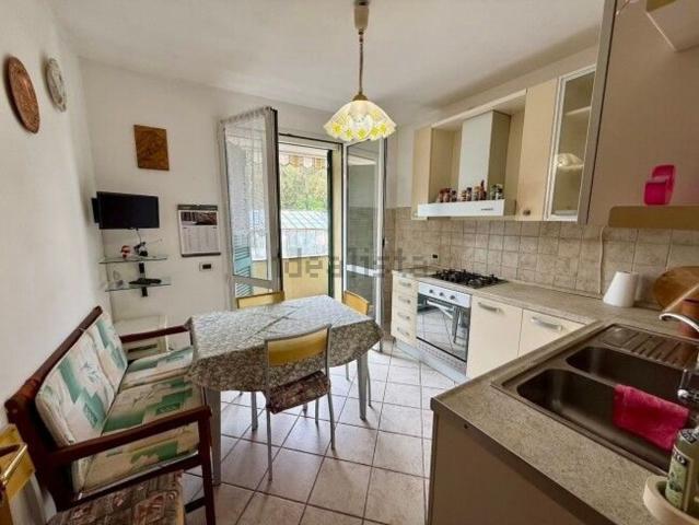 Villetta bifamiliare in vendita di 140 m² in Via Beglini, 141