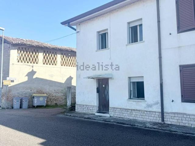 Villetta bifamiliare in vendita di 140 m² in Via Bozzatta, 17