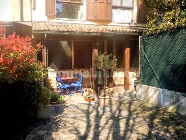 Villetta bifamiliare in vendita di 140 m² in Via Campo Bo