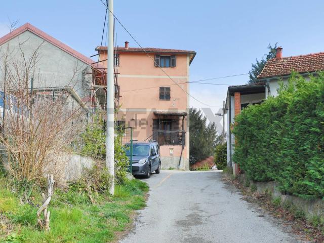Villetta bifamiliare in vendita di 140 m² in Via Cavanna
