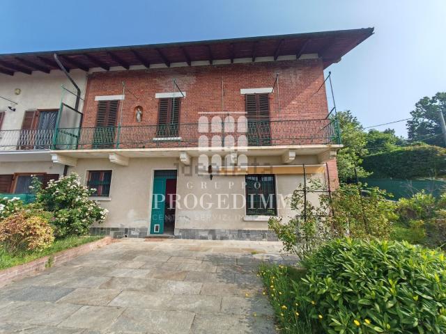 Villetta bifamiliare in vendita di 140 m² in Via dei Rododendri, 9