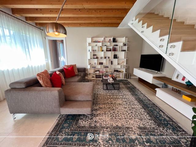Villetta bifamiliare in vendita di 140 m² in Via don Giovanni Soldera, 4