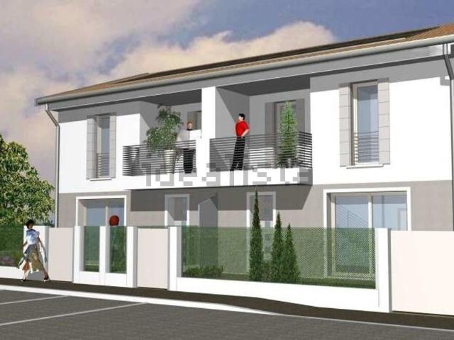 Villetta bifamiliare in vendita di 140 m² in Via Frattina, 15