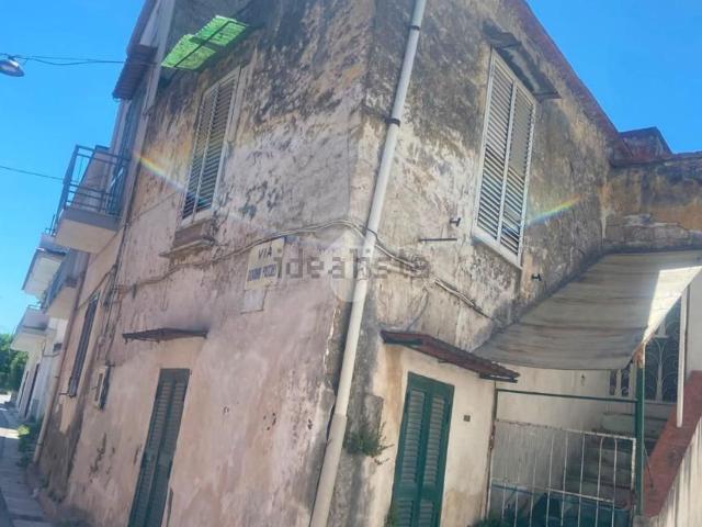 Villetta bifamiliare in vendita di 140 m² in Via Giovanni Pascoli, 2