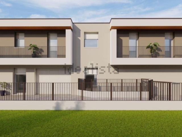 Villetta bifamiliare in vendita di 140 m² in Via Giuseppe Mazzini