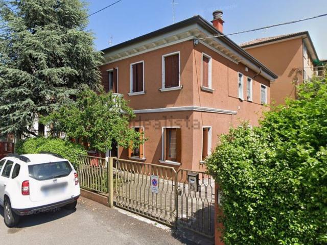Villetta bifamiliare in vendita di 140 m² in Via Giuseppe Miraglia
