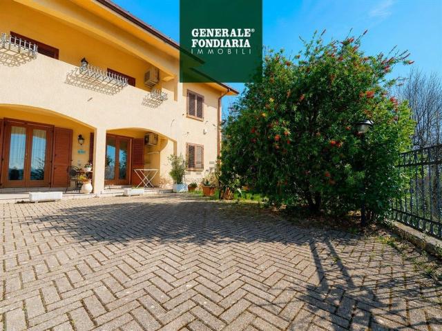 Villetta bifamiliare in vendita di 140 m² in Via Groppolo, 27