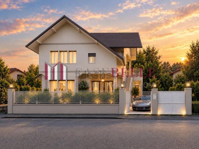 Villetta bifamiliare in vendita di 140 m² in Via Italica, 15
