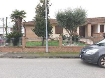 Villetta bifamiliare in vendita di 140 m² in Via Malalunga, 14