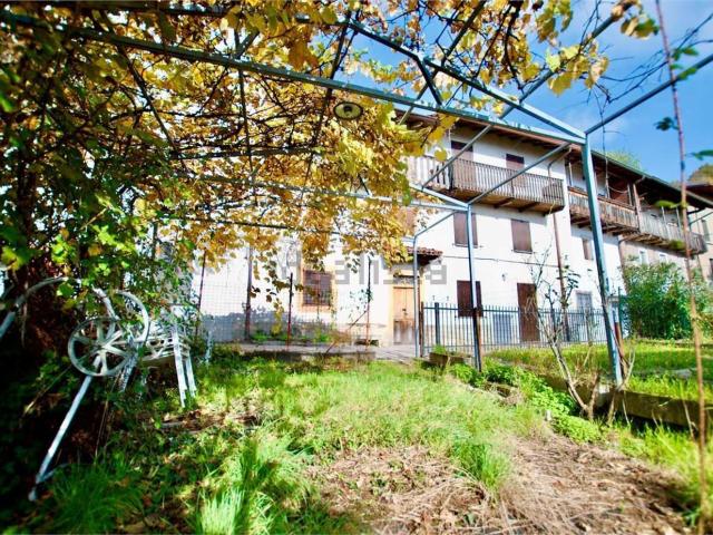 Villetta bifamiliare in vendita di 140 m² in Via Papa Giovanni XXIII, 108