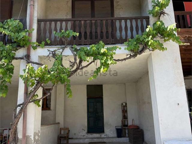 Villetta bifamiliare in vendita di 140 m² in Via per Montorfano