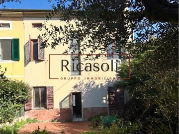 Villetta bifamiliare in vendita di 140 m² in Via Pesciatina, 100