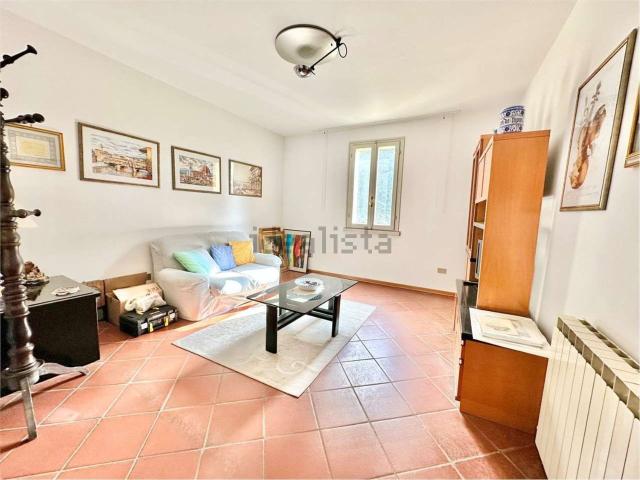 Villetta bifamiliare in vendita di 140 m² in Via Pietro Borghesi