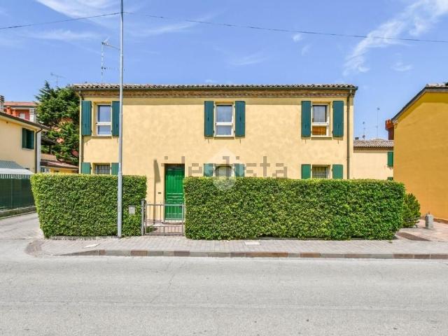 Villetta bifamiliare in vendita di 140 m² in Via San Carlo, 20