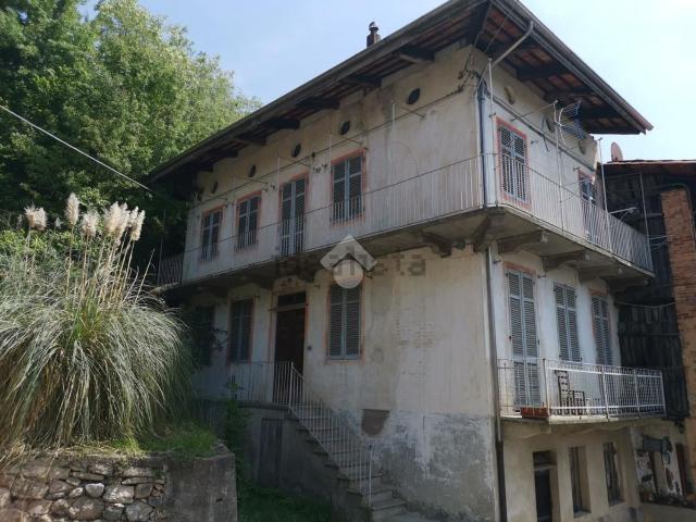 Villetta bifamiliare in vendita di 140 m² in Via Sola, 31