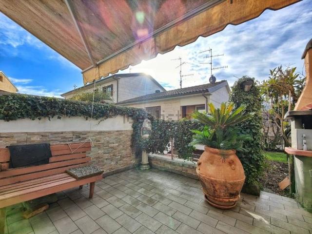 Villetta bifamiliare in vendita di 140 m²