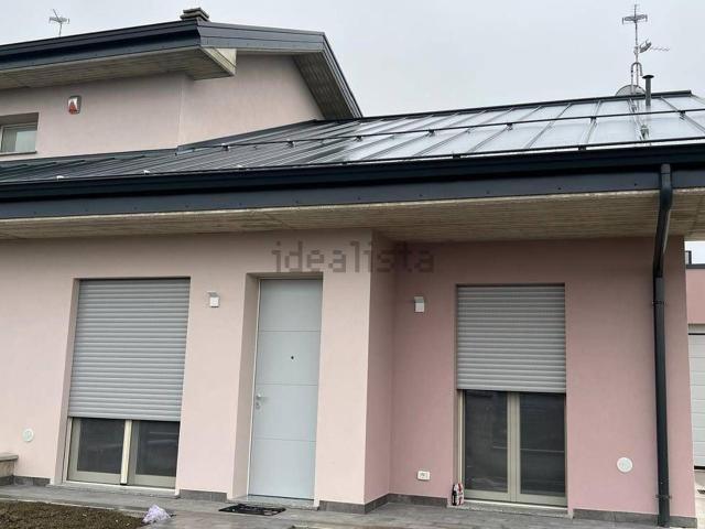 Villetta bifamiliare in vendita di 140 m²