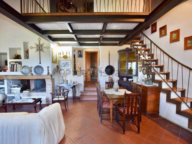 Villetta bifamiliare in vendita di 140 m²