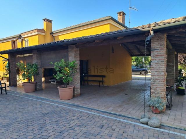 Villetta bifamiliare in vendita di 140 m²