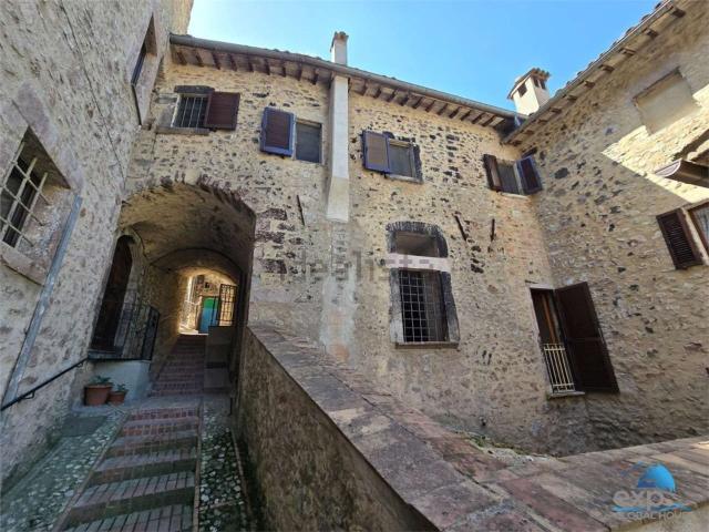 Villetta bifamiliare in vendita di 140 m²