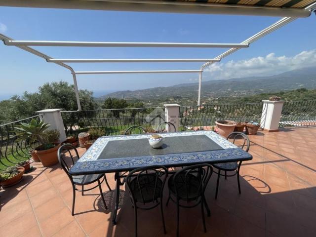 Villetta bifamiliare in vendita di 116 m² in Strada Cason della Guardia, 27