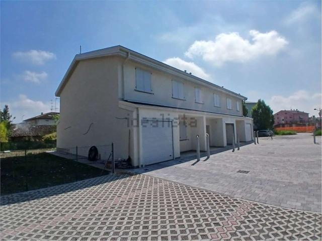Villetta bifamiliare in vendita di 140 m²