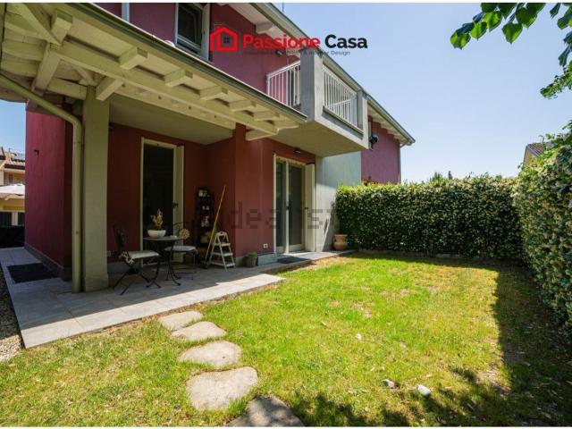 Villetta bifamiliare in vendita di 140 m²