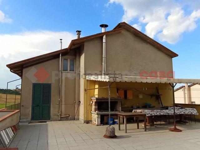 Villetta bifamiliare in vendita di 140 m²