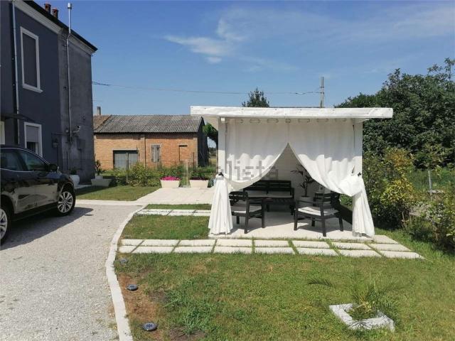 Villetta bifamiliare in vendita di 140 m²