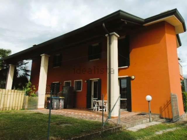 Villetta bifamiliare in vendita di 140 m²