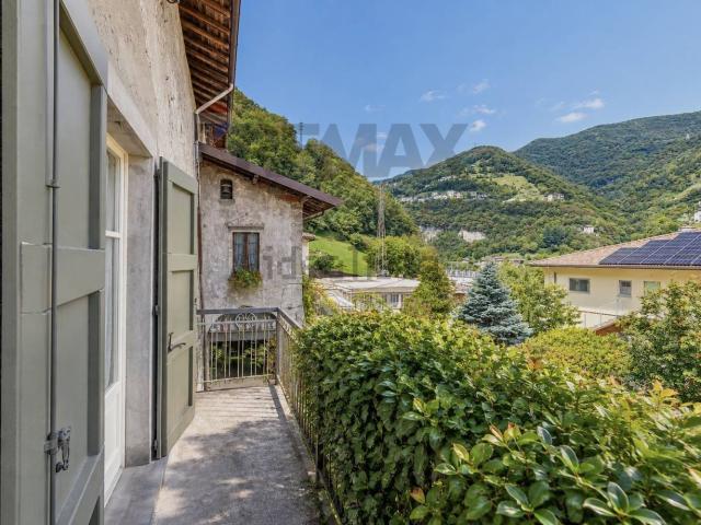 Villetta bifamiliare in vendita di 140 m²