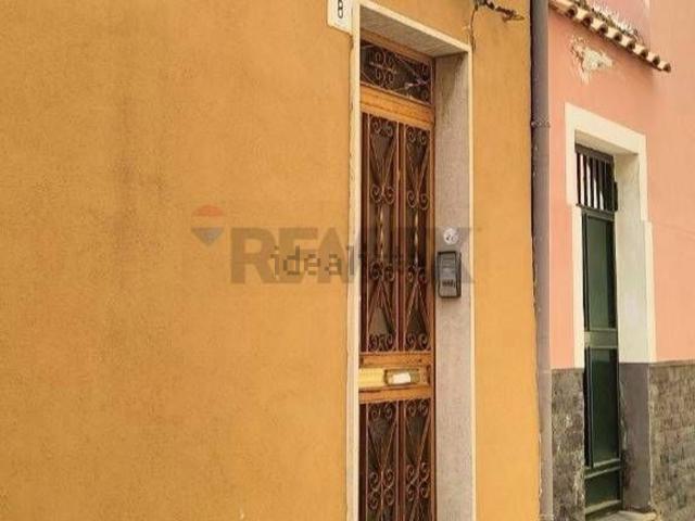 Villetta bifamiliare in vendita di 141 m² in Via Arimondi, 8