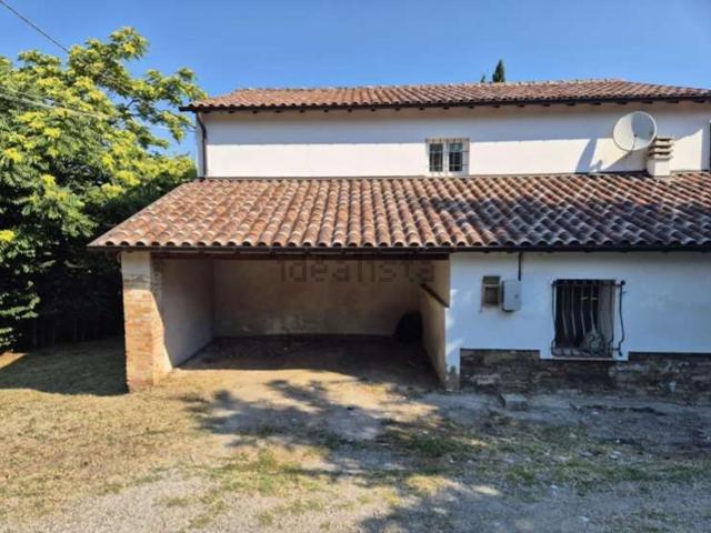 Villetta bifamiliare in vendita di 141 m² in Via Roma, 120