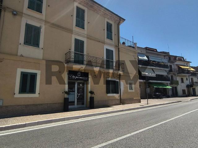Villetta bifamiliare in vendita di 142 m² in Corso Roma, 67