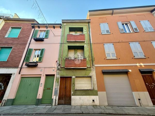 Villetta bifamiliare in vendita di 142 m² in Via San Fiorenzo, 48