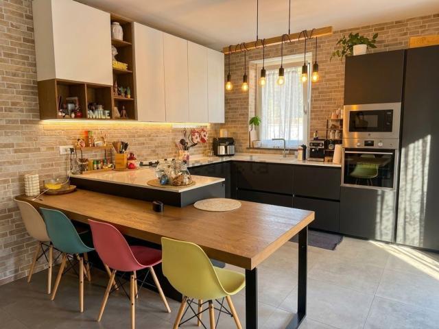 Villetta bifamiliare in vendita di 142 m²