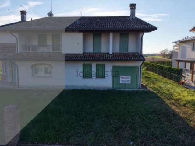 Villetta bifamiliare in vendita di 147 m² in Via Soranzo, 39
