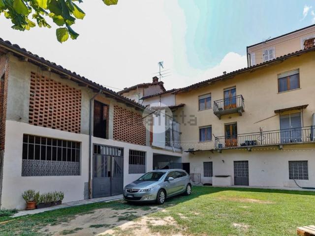 Villetta bifamiliare in vendita di 144 m² in Via Garibaldi, 28