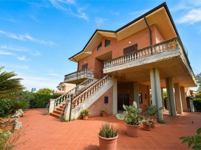 Villetta bifamiliare in vendita di 144 m²