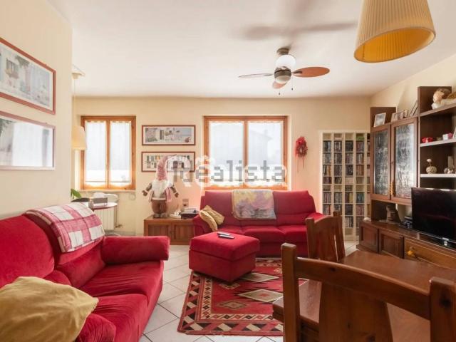 Villetta bifamiliare in vendita di 145 m² in Via A. Manzoni, 19